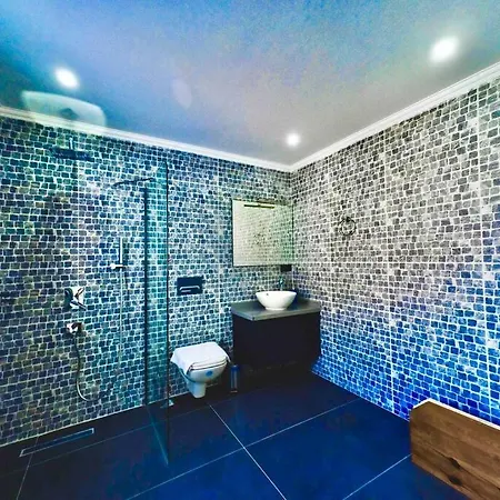 Villa Centrally Located Luxury Villa: Alesta Kas