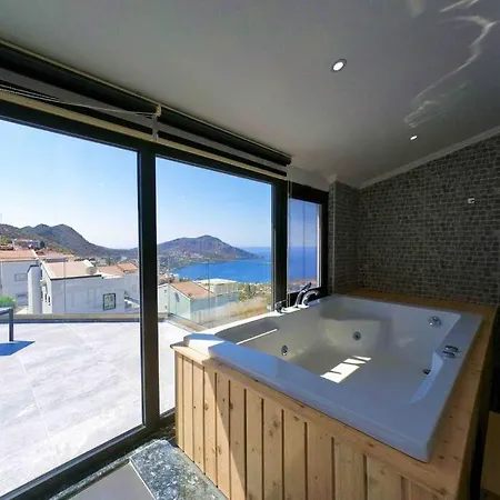 Villa Centrally Located Luxury Villa: Alesta Kas