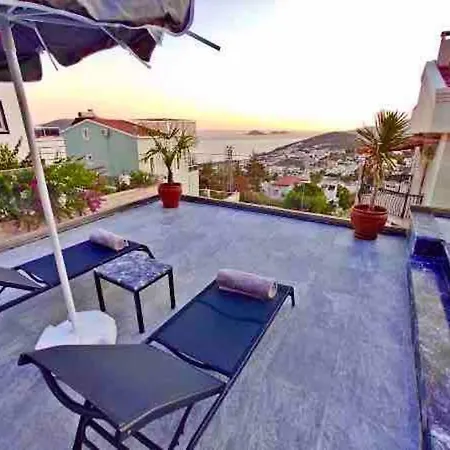 Centrally Located Luxury Villa: Alesta Villa Kas