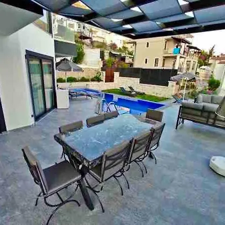 Centrally Located Luxury Villa: Alesta * Kas