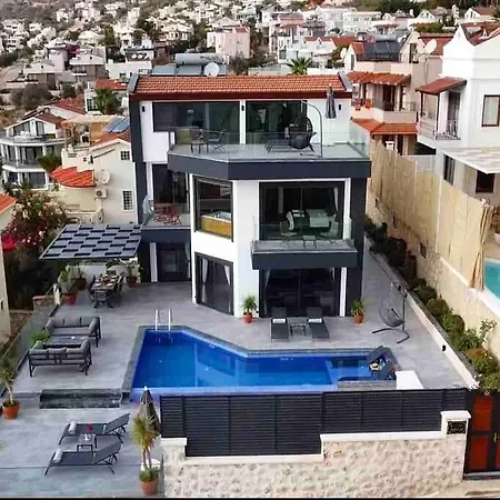 Centrally Located Luxury Villa: Alesta * Kas