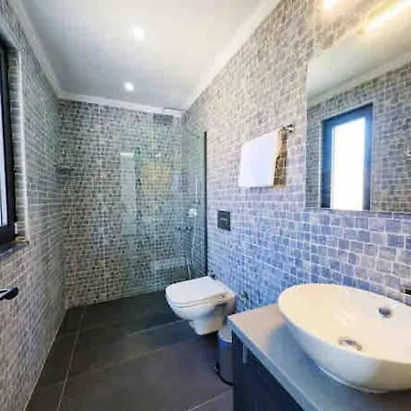 Centrally Located Luxury Villa: Alesta * Kas