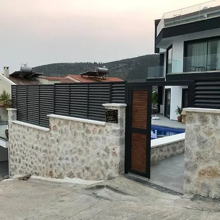 Villa Centrally Located Luxury Villa: Alesta Kas