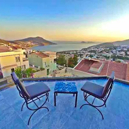 Centrally Located Luxury Villa: Alesta Kas