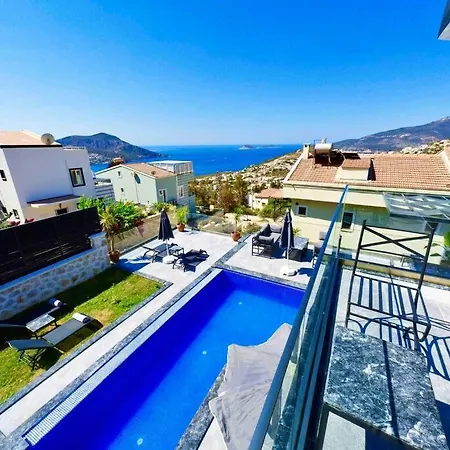 Villa Centrally Located Luxury Villa: Alesta Kas