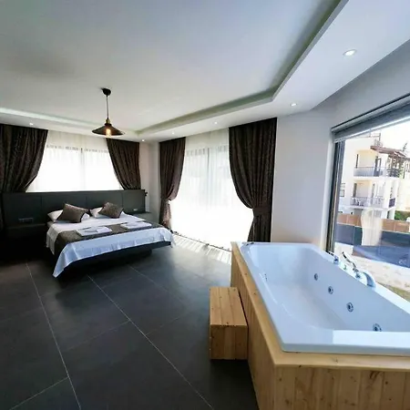 Villa Centrally Located Luxury Villa: Alesta Kas